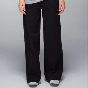 FLASH SALE ❗️LULULEMON Still Pant (Long)